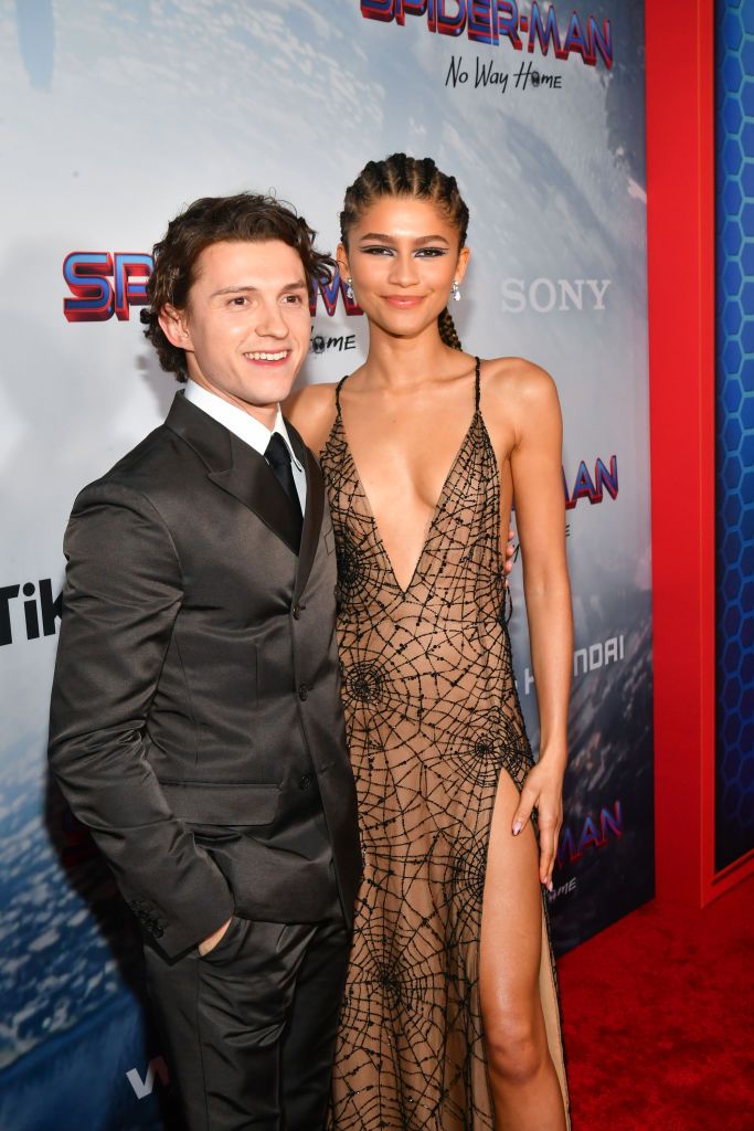 Zendaya and Tom Holland Wear Jerseys With Each Other's Names for Hockey  Date Night