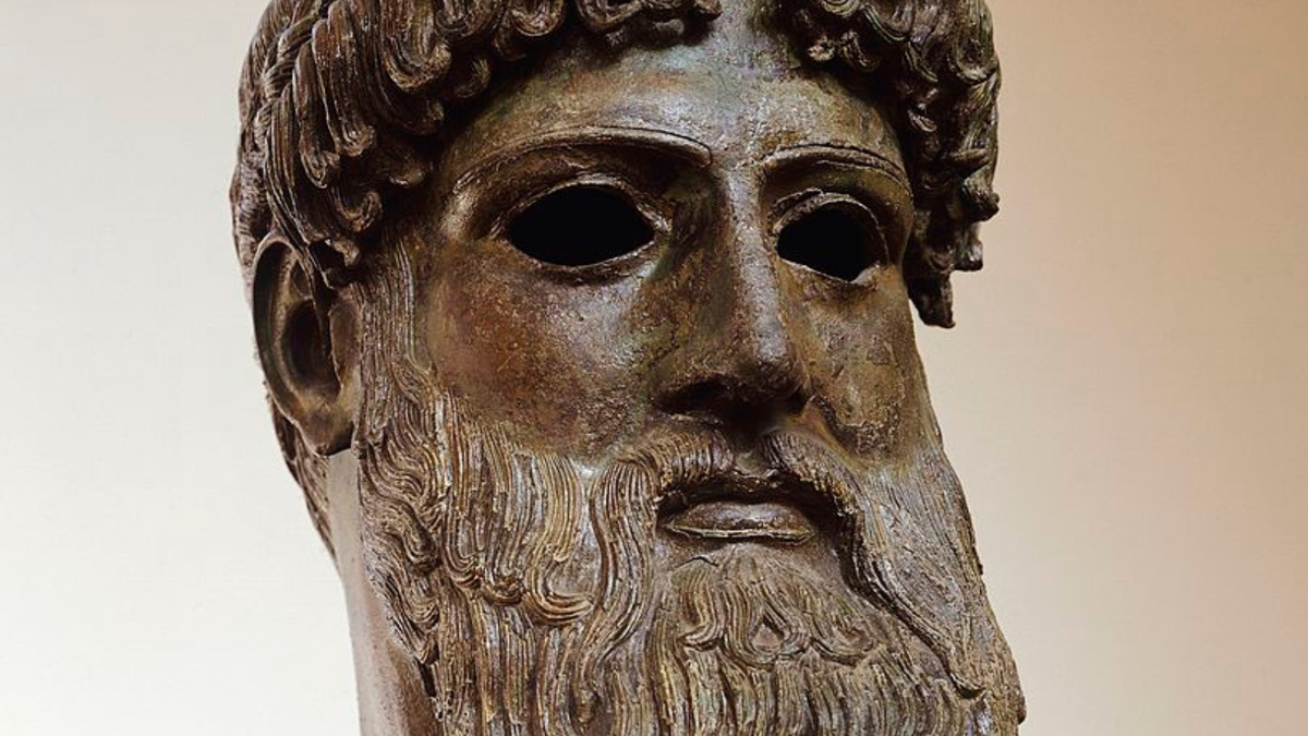 Zeus è Il Dio Di Cosa Zeus di Capo Artemisio, il capolavoro senza tempo | Elle Decor