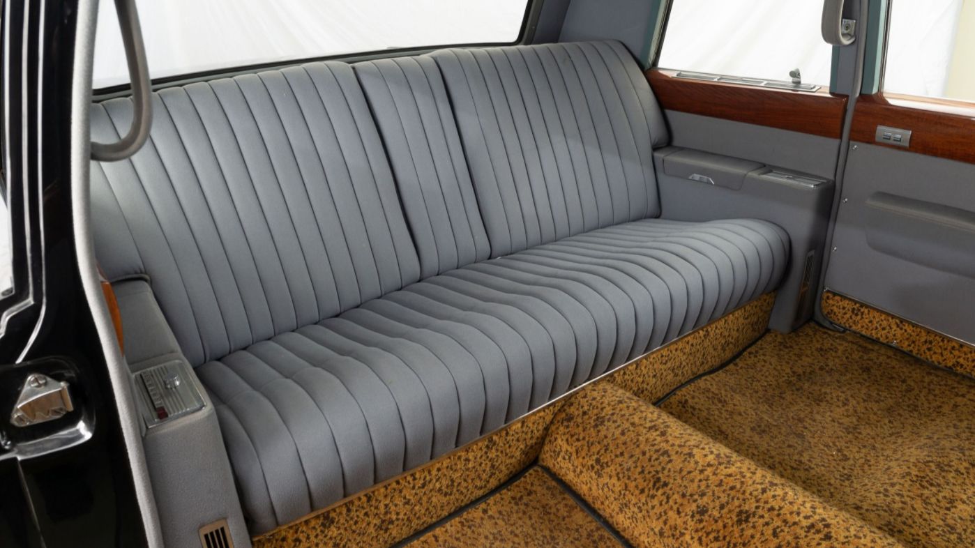 Rare ZiL 114 State Limousine Heads to Auction