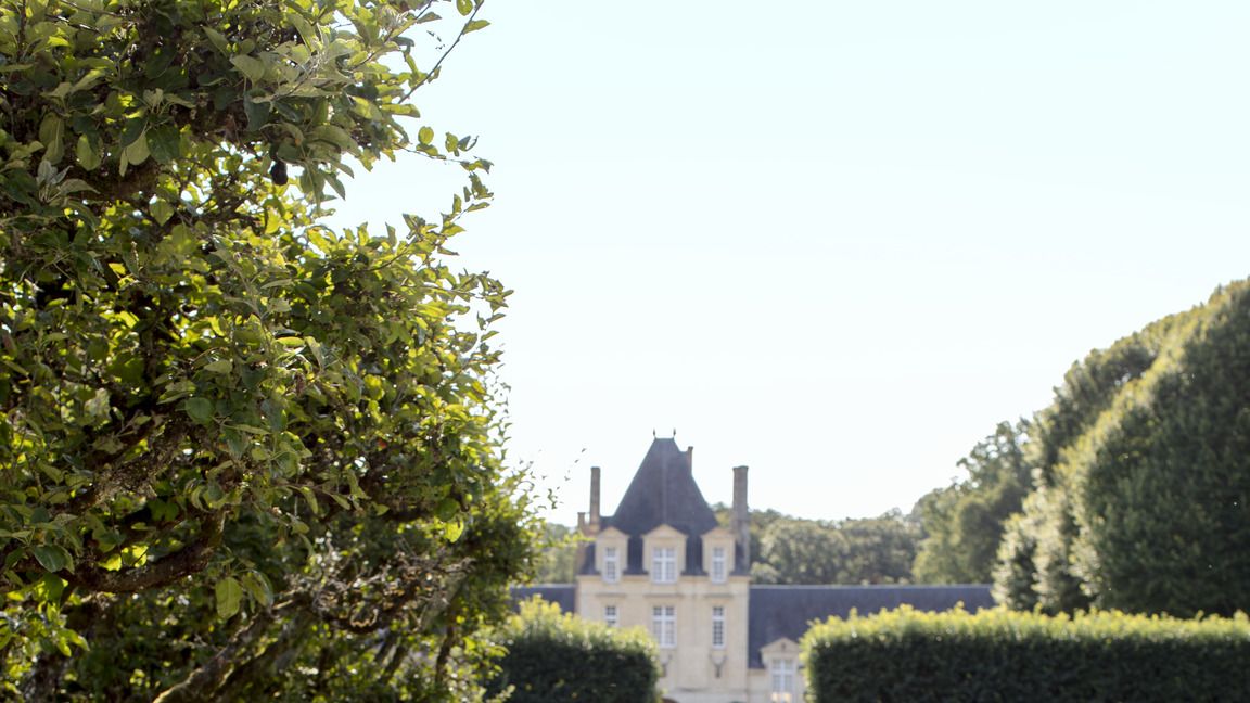 Tour Zoë de Givenchy's 16th-Century Estate in France
