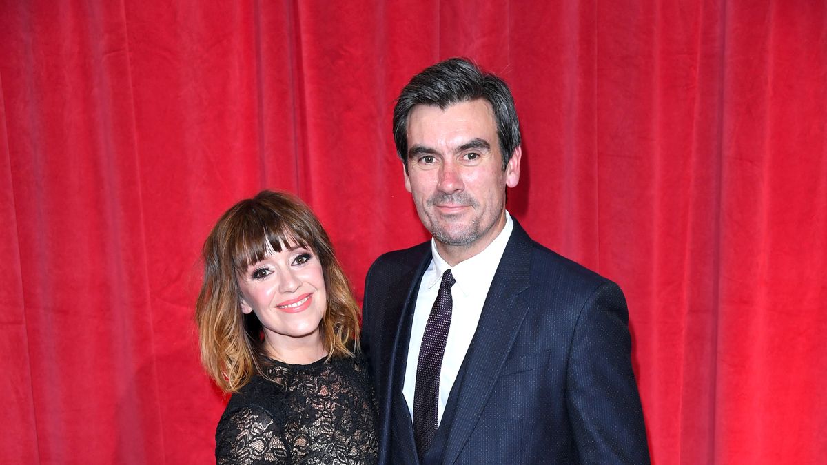 preview for Jeff Hordley and Zoe Henry's Relationship Timeline