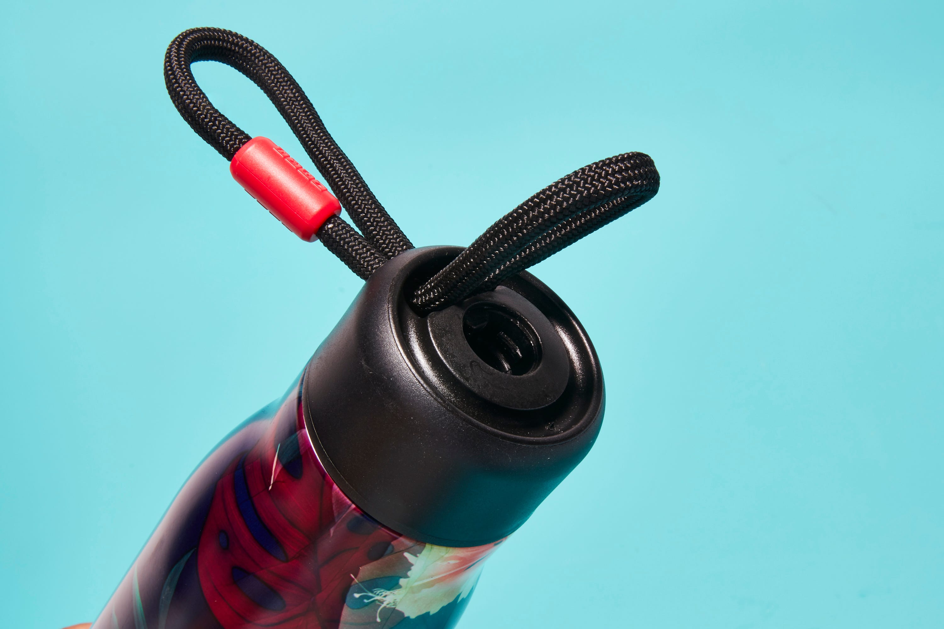 Red, Bottle, Drink, Carmine, Azure, Teal, Coquelicot, Propeller, Distilled beverage, 