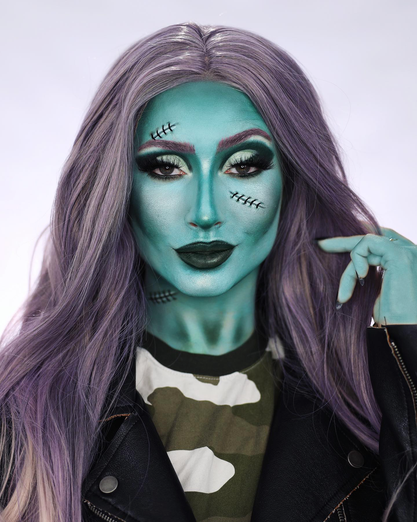 13 Best Zombie Makeup and Tutorials for Halloween 2022