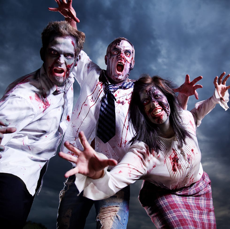 8 Diy Zombie Costumes For 2021 - Last-Minute Zombie Halloween Costumes