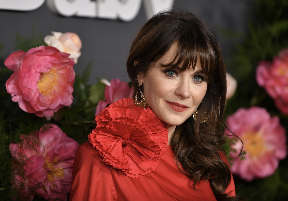how to wear bangs with thin hair zooey deschanel