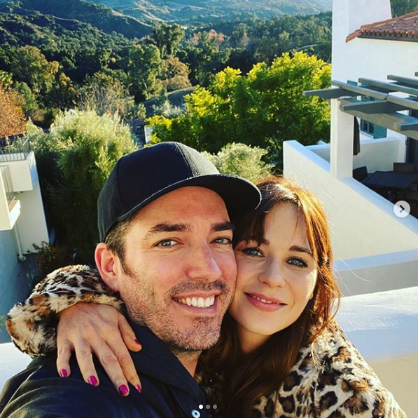 Zooey Deschanel and Jonathan Scott engaged to be married