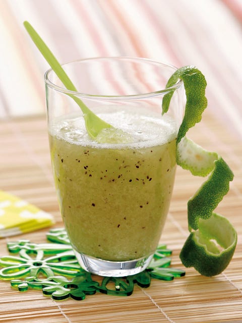 zumo de kiwi, manzana y piña