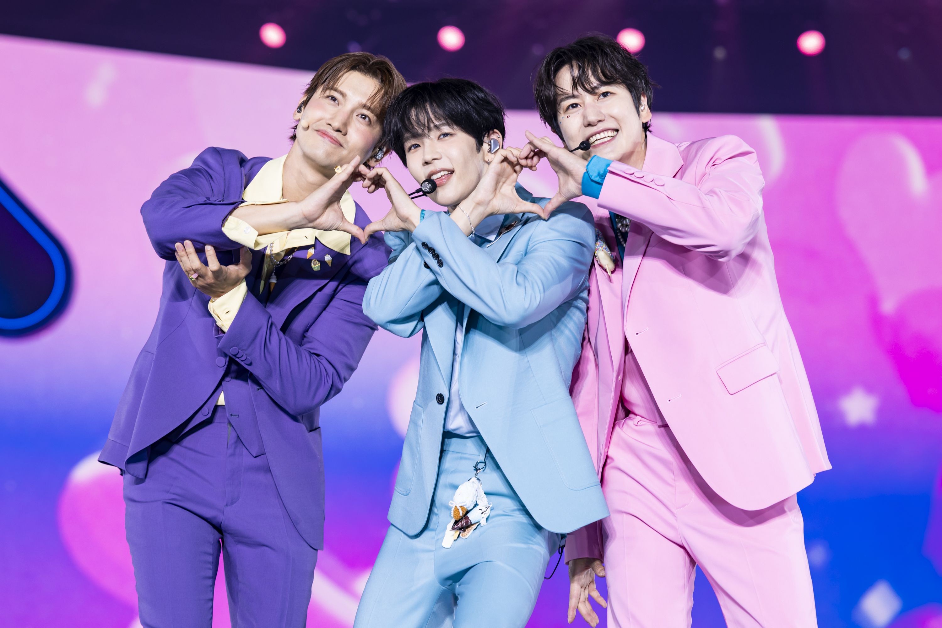 ✰︎入手困難定価¥7,350★SMTOWN LIVE in TOKYO 祝SM30周年!「SMTOWN LIVE 2025 in TOKYO」の初日と記者会見を