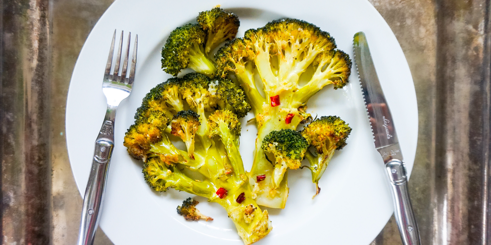 food, broccoli, leaf vegetable, dish, cruciferous vegetables, cuisine, ingredient, vegetable, brussels sprout, produce,