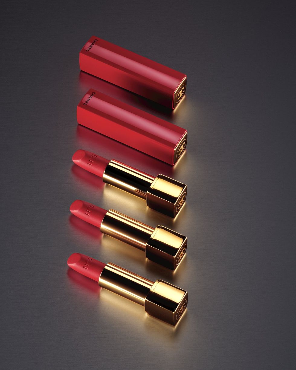 Red, Pink, Metal, Ammunition, Material property, Technology, Electronic component, Copper, Brass, Electrical connector, 