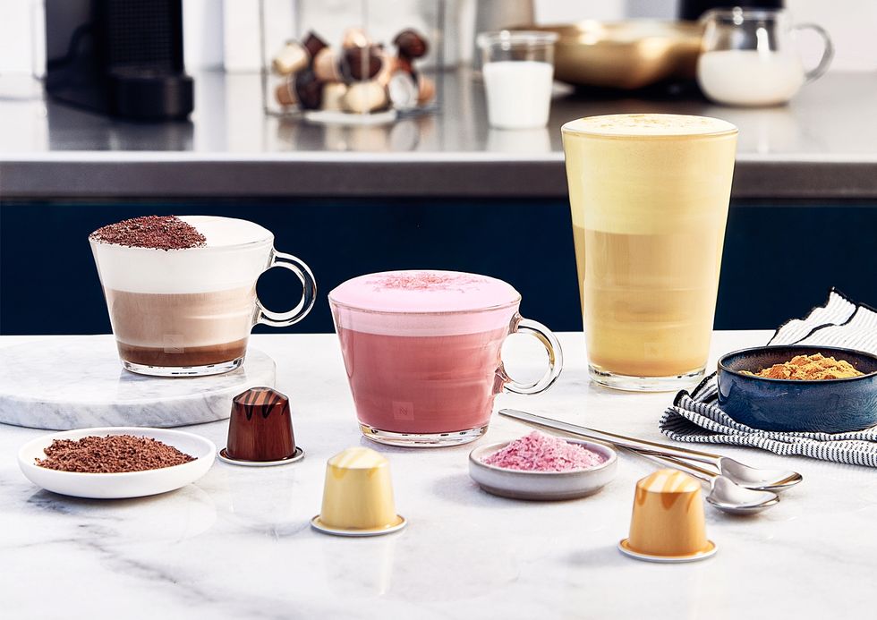 Nespresso推出療癒系甜點風味咖啡，香草閃電泡芙、焦糖烤布蕾、松露巧克力變身頂級濃縮及拿鐵咖啡