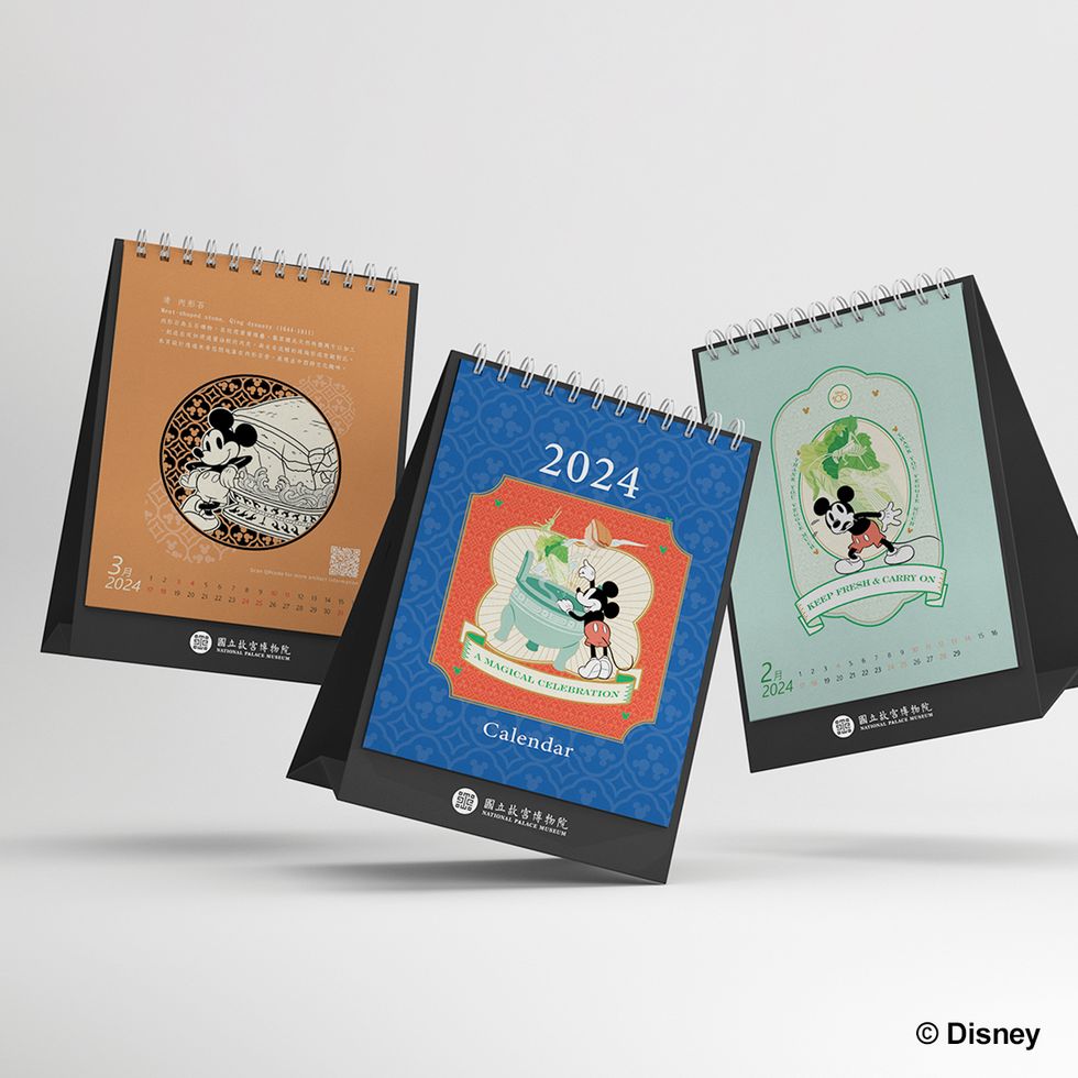 故宮聯合迪士尼推出百週年系列新品！米奇、米妮玩轉「故宮三寶」，多款全球限定不容錯過