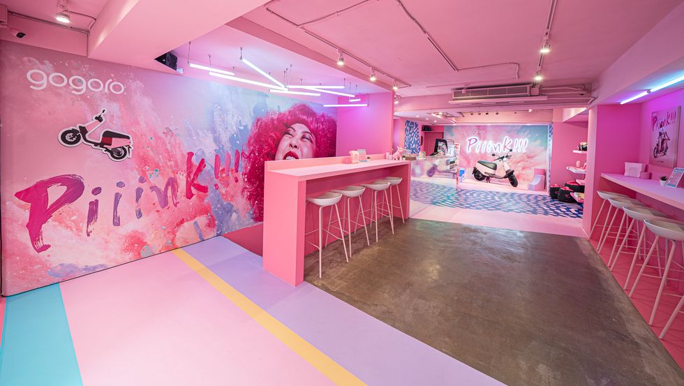 gogoro限時粉紅咖啡廳「piiink café」開幕啦！超可愛法式甜點，還有粉紅扭蛋機、網美牆可以玩