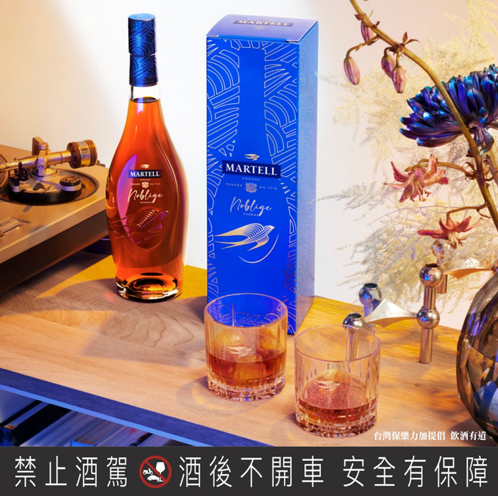 Martell 他-