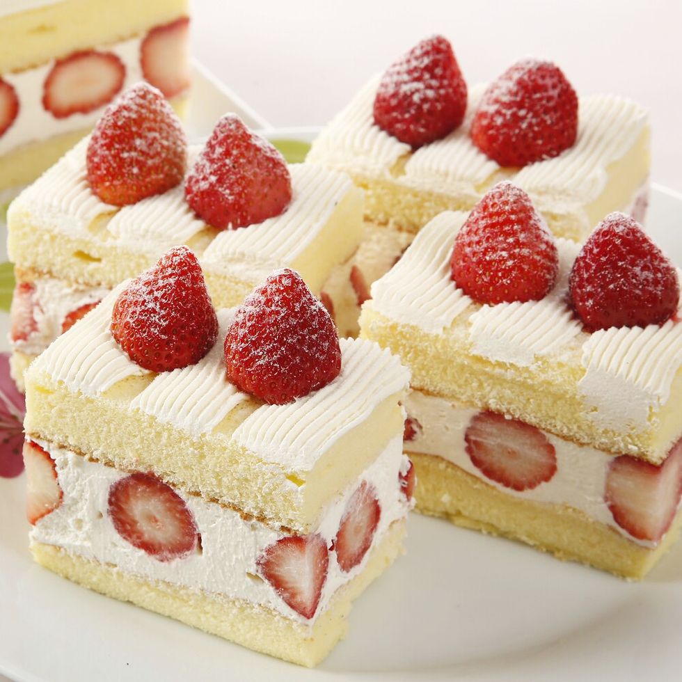 熱門團購美食推薦1：連珍．草莓香草蛋糕（2入）免運