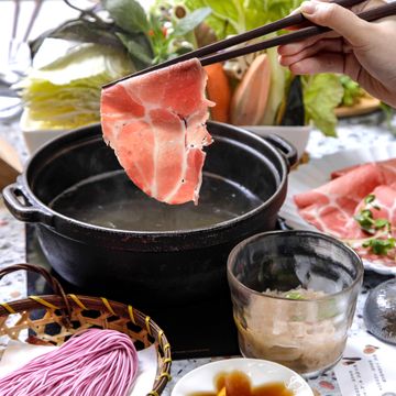 小川火鍋十二節氣菜盤與日式道地湯頭