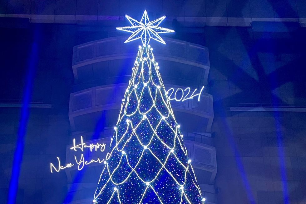 2023全台聖誕節打卡景點盤點！「3d投影光雕秀、17米雪白時光之樹、迪士尼璀璨慶典」邂逅冬季浪漫