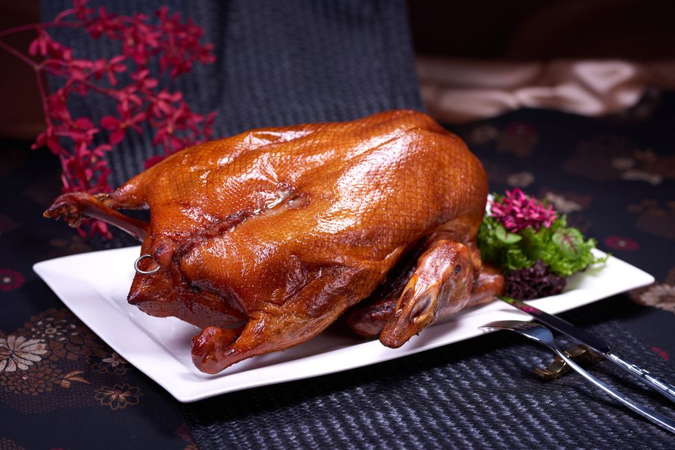 Food, Dish, Cuisine, Duck meat, Peking duck, Roast goose, Ingredient, Roasting, Meat, Fried food, 