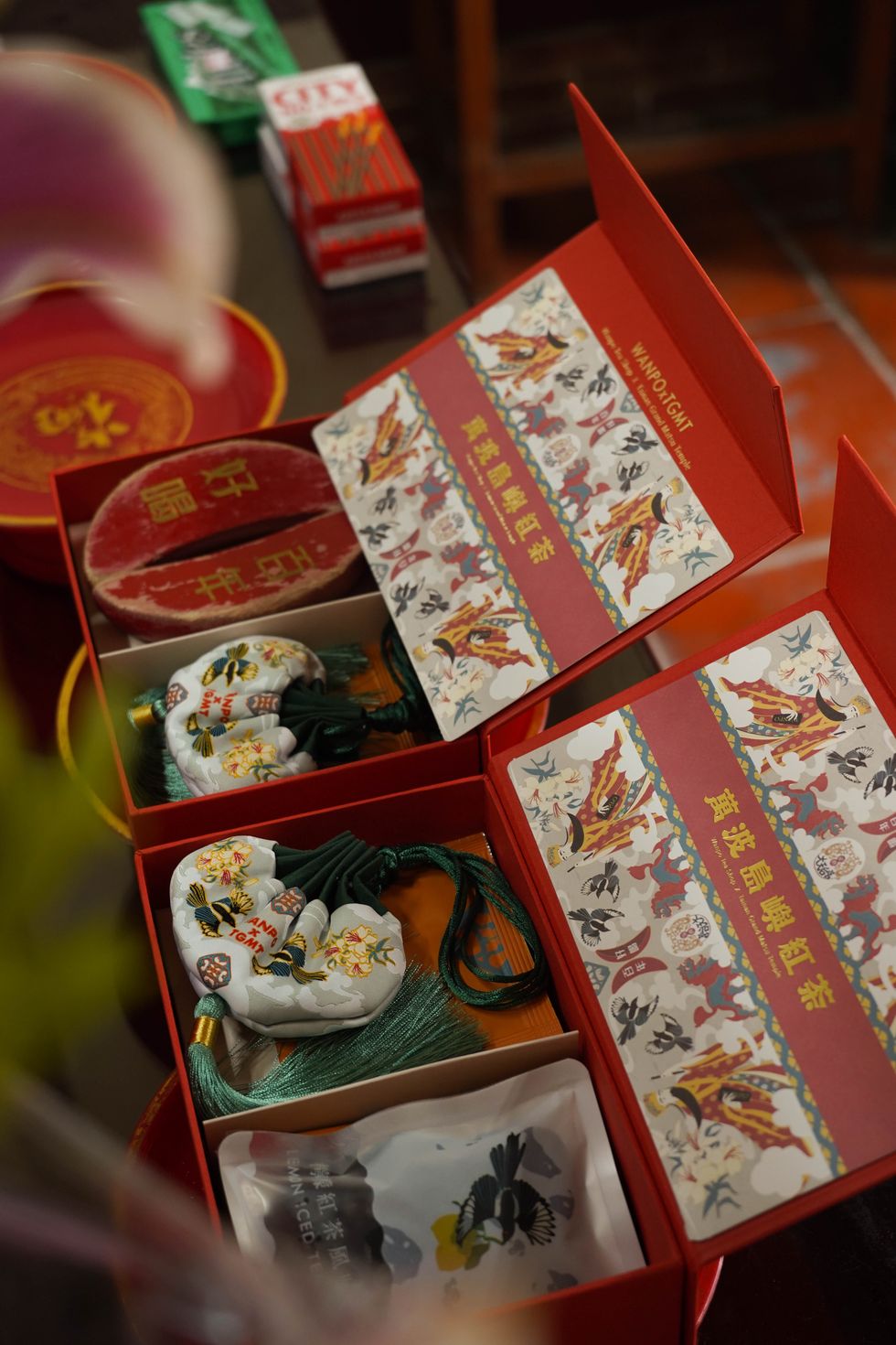 萬波島嶼紅茶攜手百年大天后宮推出超強脫單禮盒