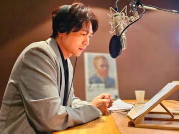 アルマーニ プリヴェから、ホリデーギフトにおすすめの新作