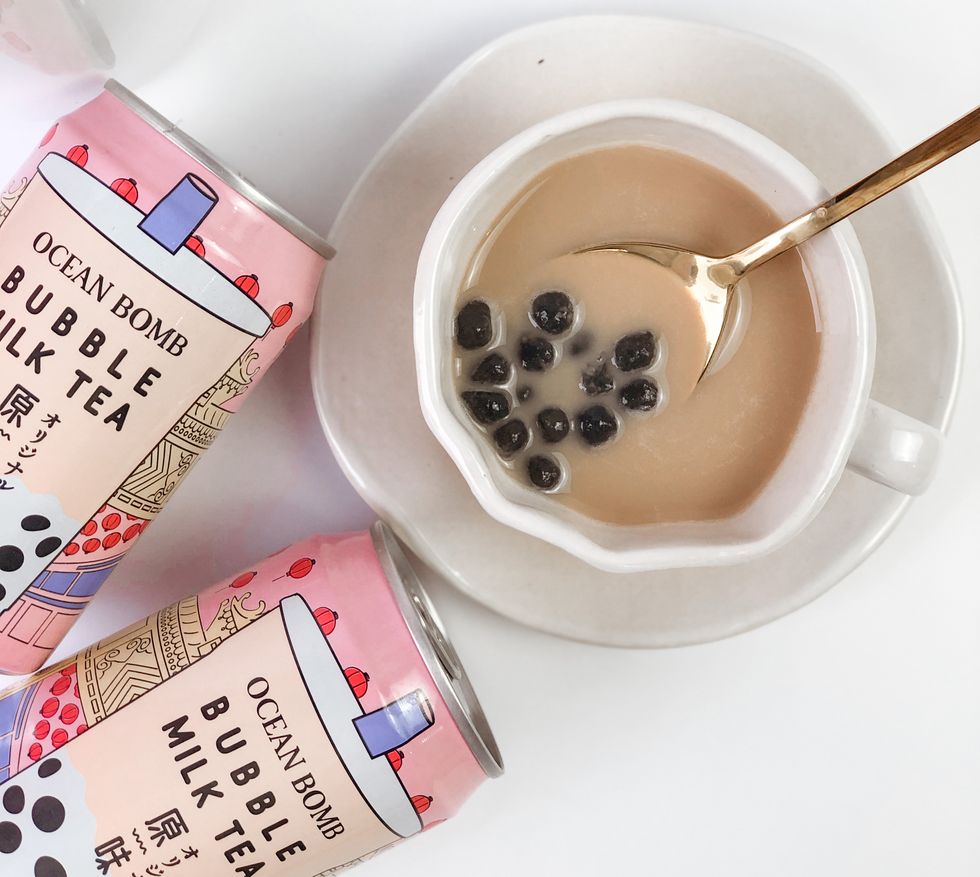 ocean bomb浪子的珍奶逆襲！正港台味十足漂向英國推出限量經典款的台灣國民手搖飲「珍珠奶茶罐裝系列」