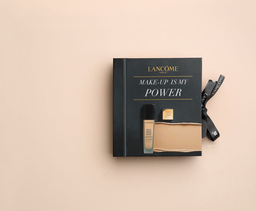 Product, Text, Material property, Font, Beige, Paper product, Notebook, Wallet, 