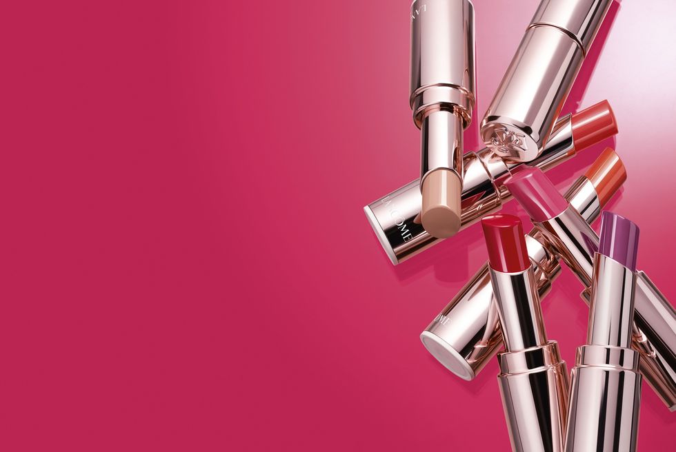 Pink, Product, Magenta, Lipstick, Material property, Cosmetics, Gloss, Still life photography, Metal, 