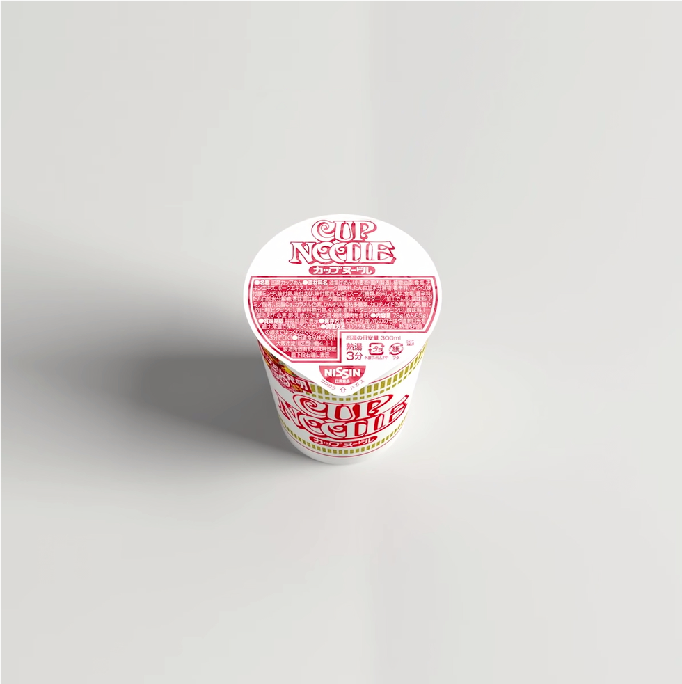 日本日清泡麵以全新面貌示人！推出新款貓耳w型杯蓋解決每年33噸的塑膠浪費