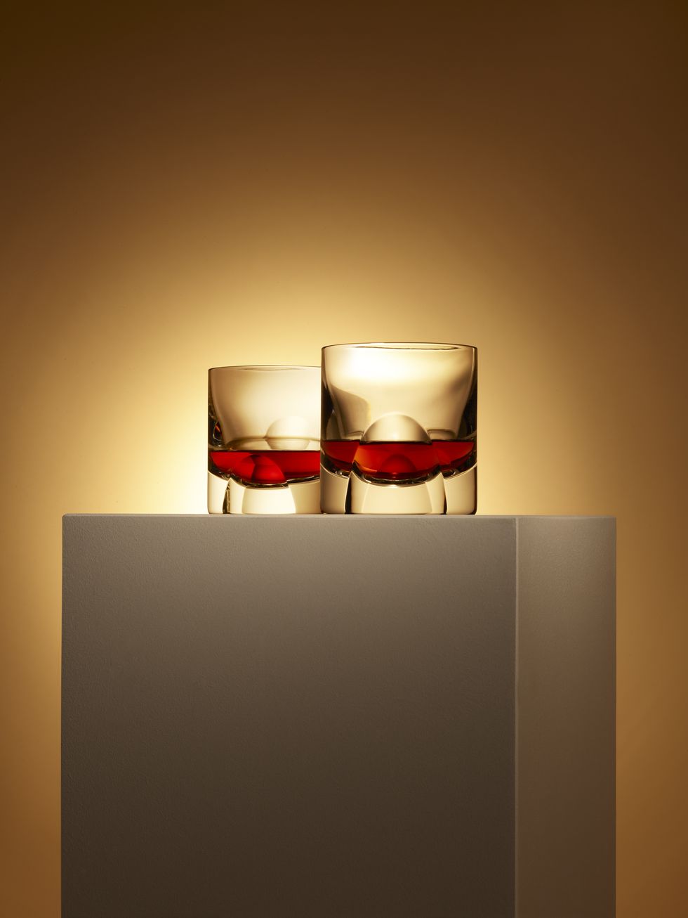高登麥克菲爾世界最高80年份珍稀威士忌亮相！以極致工藝打造水晶瓶身，全球限量250組於香港富士比拍賣