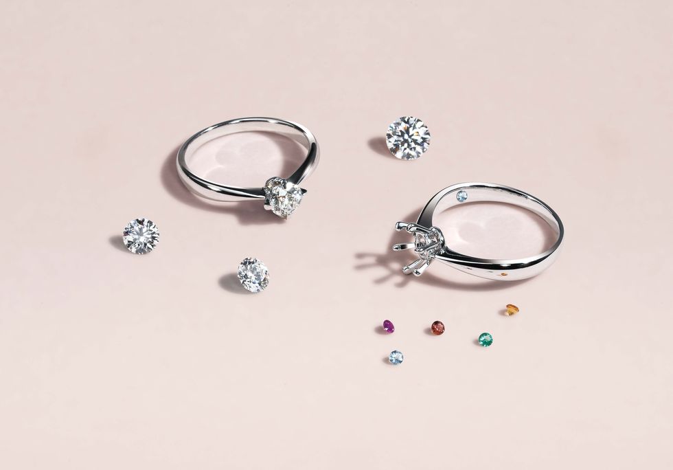 點睛品promessa 專屬訂製提供自選鑽石及免費誕生石鑲嵌服務