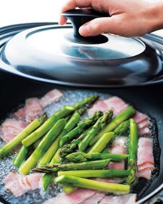 Food, Dish, Cuisine, Asparagus, Vegetable, Ingredient, Cookware and bakeware, Produce, Recipe, Asparagus, 