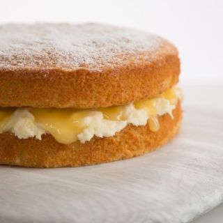 Lemon sponge cake