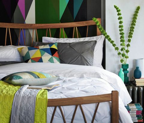Bed, Green, Product, Room, Bedding, Textile, Interior design, Bedroom, Bed sheet, Linens, 