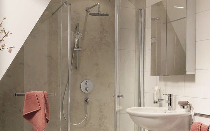Plumbing fixture, Property, Bathroom sink, Room, Architecture, Wall, Tile, Tap, Shower head, Sink, 