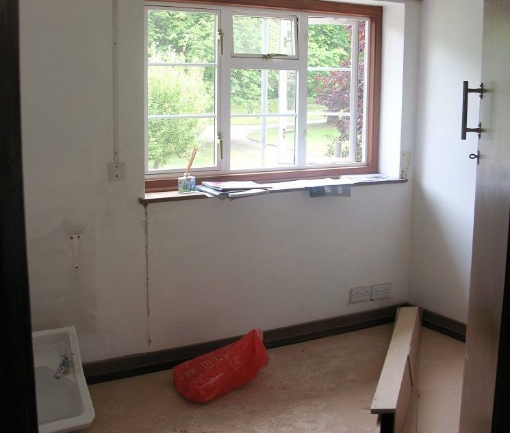 art deco bathroom before