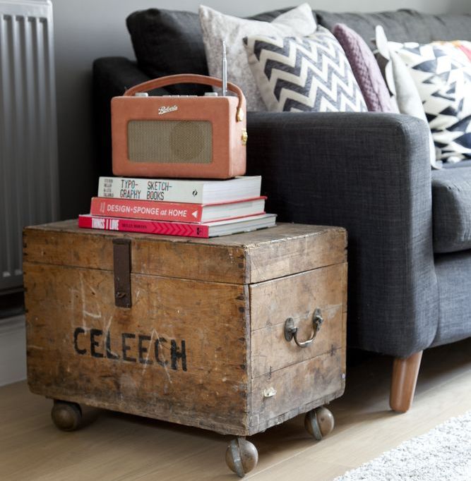 dark-grey-living-room-upcycled-table