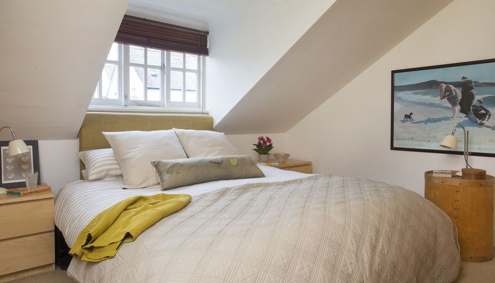mid-century-design-guest-bedroom