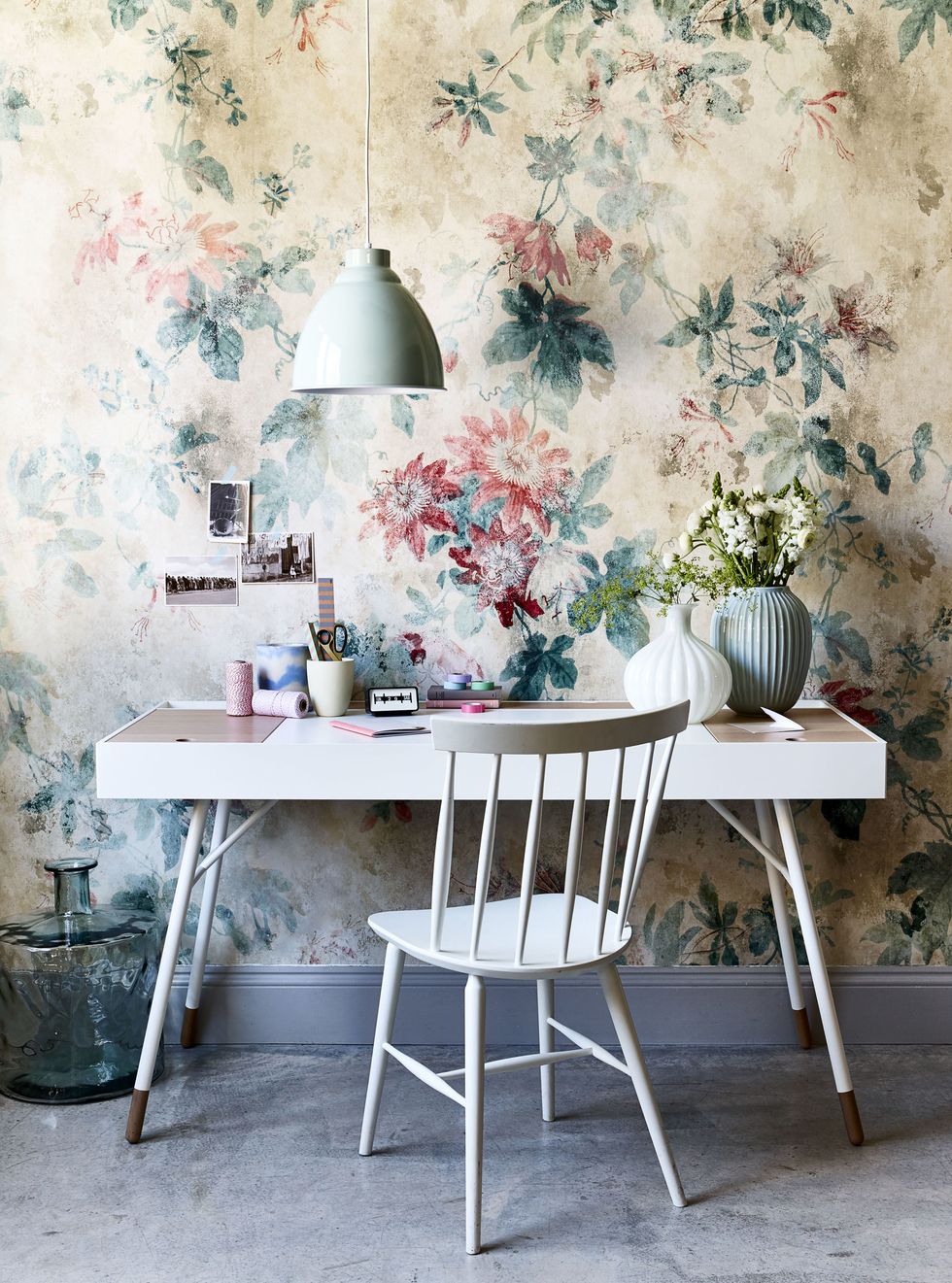 Modern floral wallpaper and furniture
