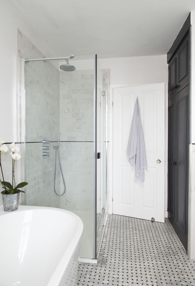 Makeover: Dated bathroom given stylish and contemporary transformation