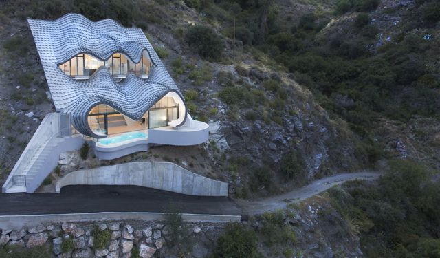 Cliffside house in Spain