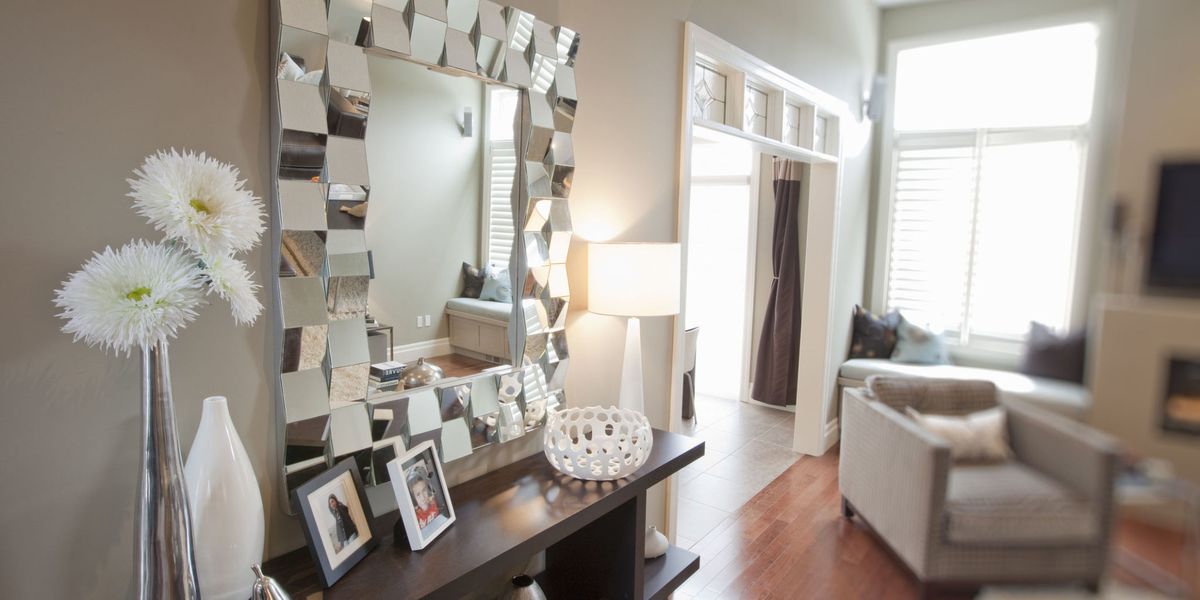 10 Fabulous Statement Wall Mirrors