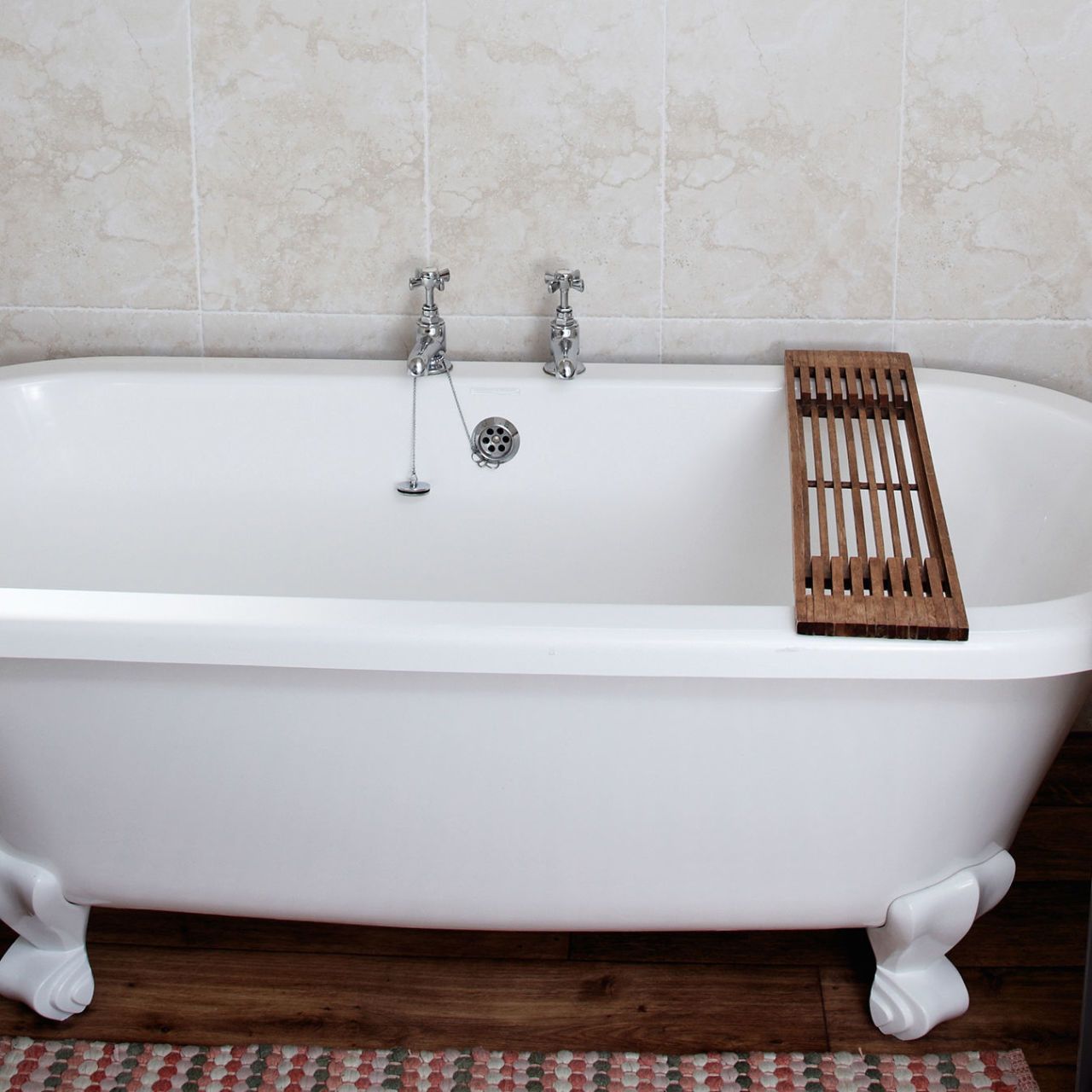 chipped bathtub repair