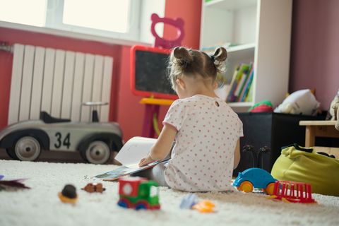 how to declutter your child's bedroom