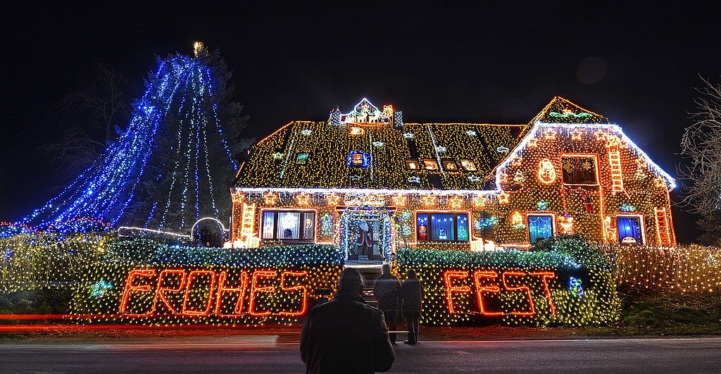 christmas-lights-near-me-2021-houses