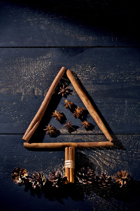 Cinnamon sticks and star anise shaped like a Christmas tree