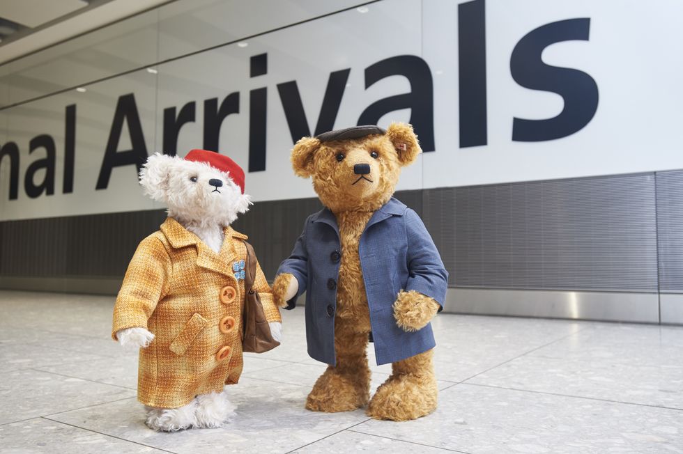 Steiff - Mr and Mrs Bair at Heathrow arrivals