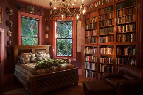 Parks-Bowman Mansion: The Library - Airbnb - Beauty and the Beast - New Orleans