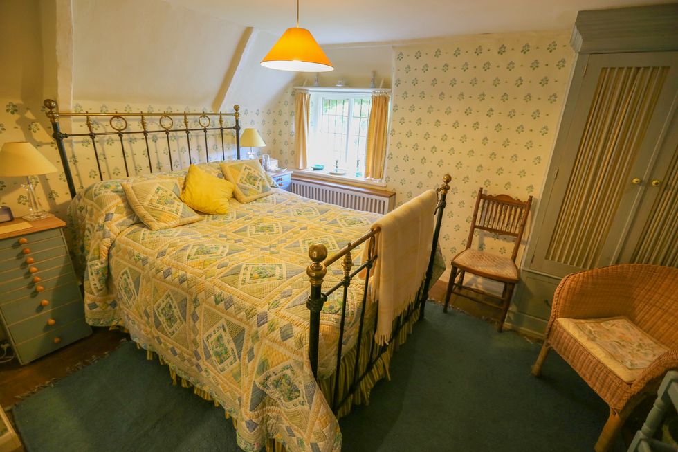 Parliament House cottage, bedroom, Woods Estate Agents & Auctioneers