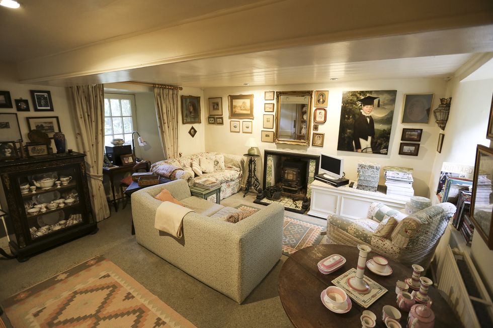 Parliament House cottage, sitting room, Woods Estate Agents & Auctioneers