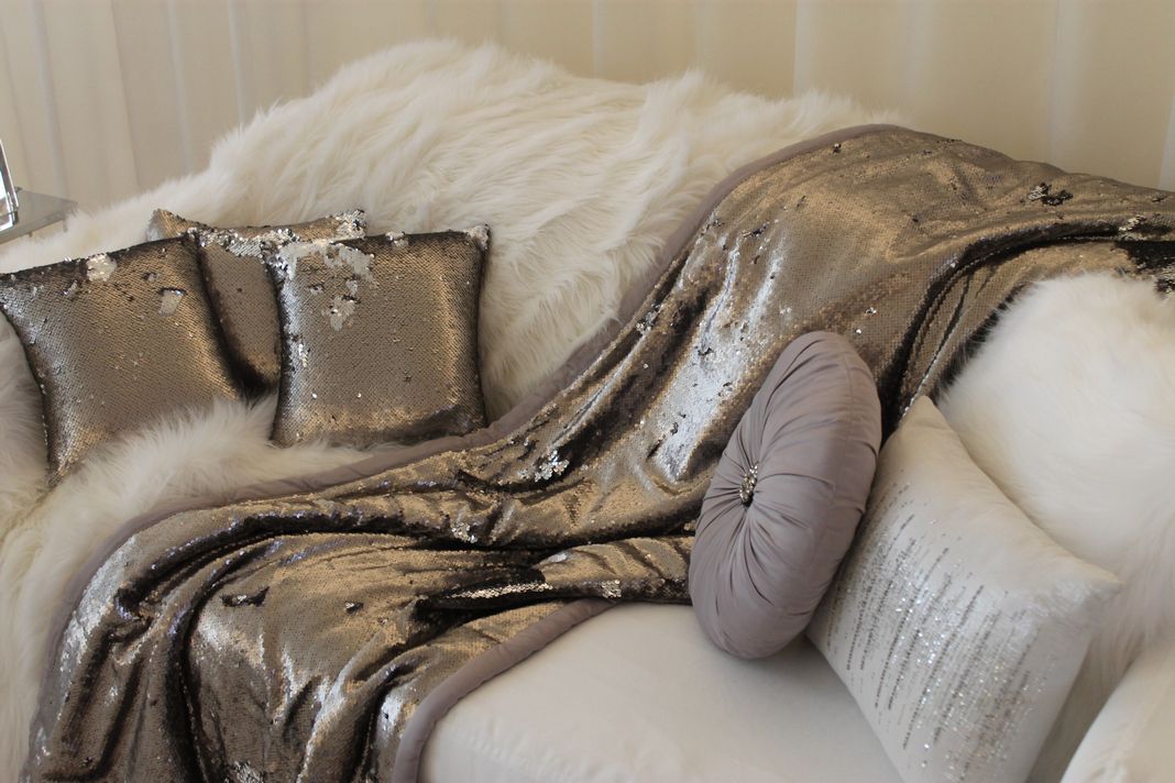 Debenhams shop fur throw